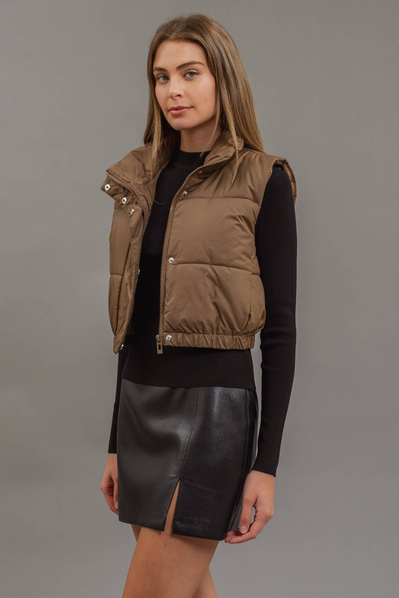 Cropped Zip Up Puffer Vest, Brown